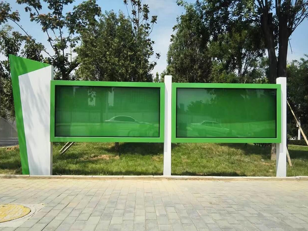 宣傳欄材質(zhì)款式選擇有哪些？--【巨匠標(biāo)識(shí)，標(biāo)識(shí)制作廠家】
