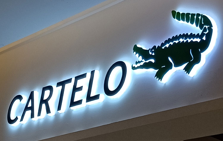 門(mén)面廣告招牌制作問(wèn)題如何解決--【巨匠標(biāo)識(shí)，標(biāo)識(shí)制作廠家】